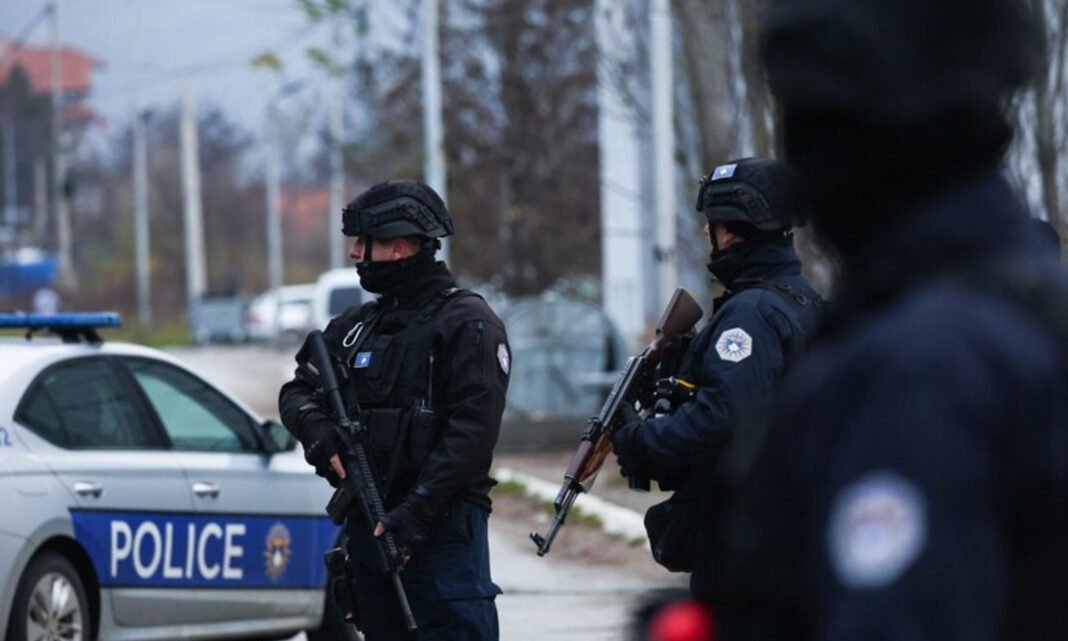 Policia dëgjoi të shtëna në Bogë të Pejës, pasi i ndali të dyshuarit ata tentuan ta gjuajnë armën Policia dëgjoi të shtëna në Bogë të Pejës, pasi i ndali të dyshuarit ata tentuan ta gjuajnë armën